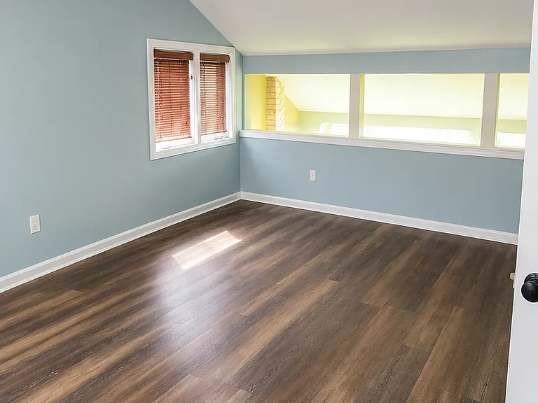 Bed room (Second floor)
