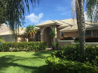 11335 Lake Shore Dr, Hollywood, FL 33026