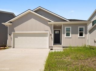 2408 NE 7th St, Grimes, IA 50111