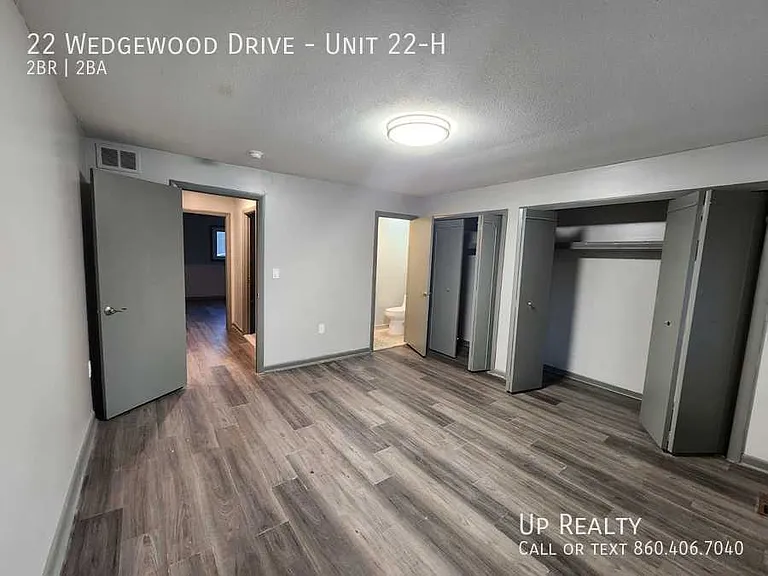 22 Wedgewood Dr #22-H — Photo 8