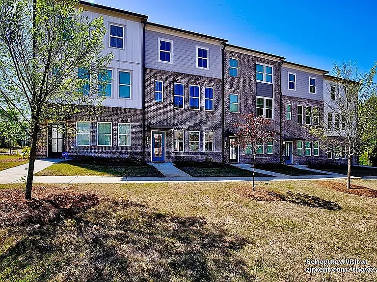 1212 Marlo Way #71 — Photo 2