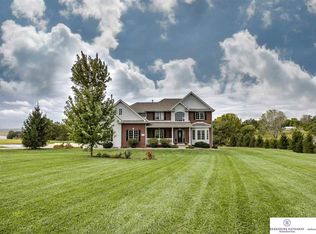 15336 Chasemore Dr, Plattsmouth, NE 68048