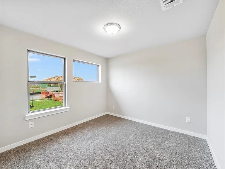 7906 Brumbly Ln — Photo 13