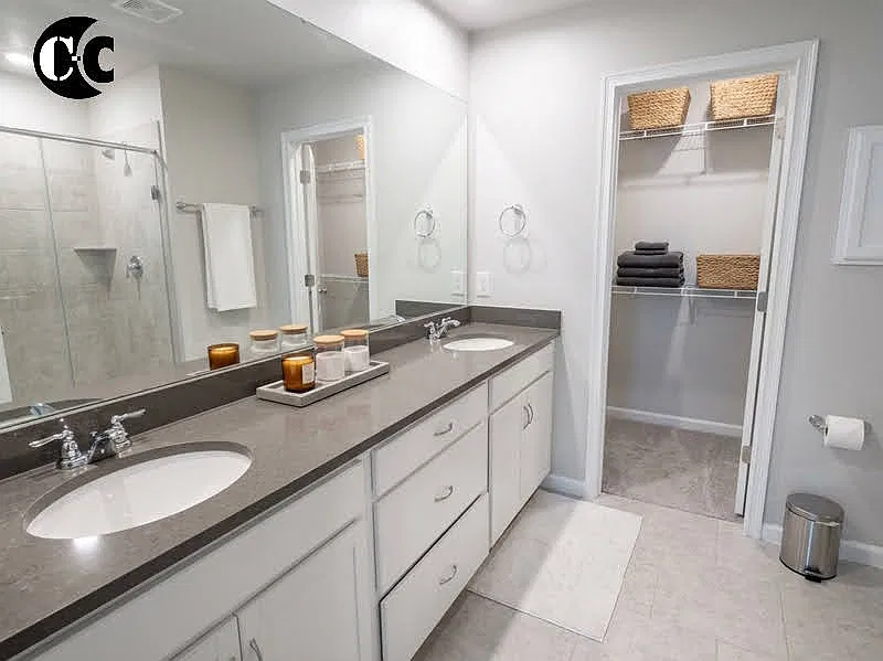 Bloomingdale Townhouse — Photo 3