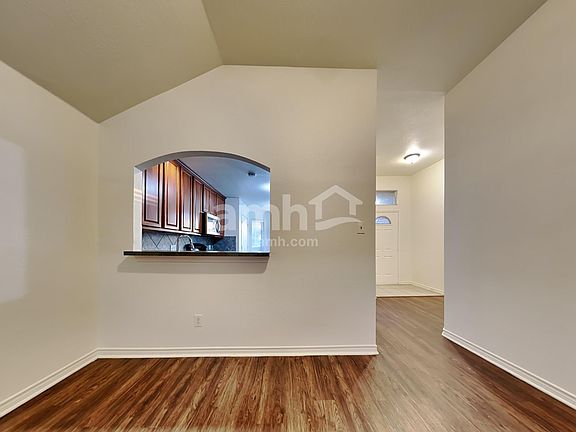 5th image of 13009 Evergreen Dr