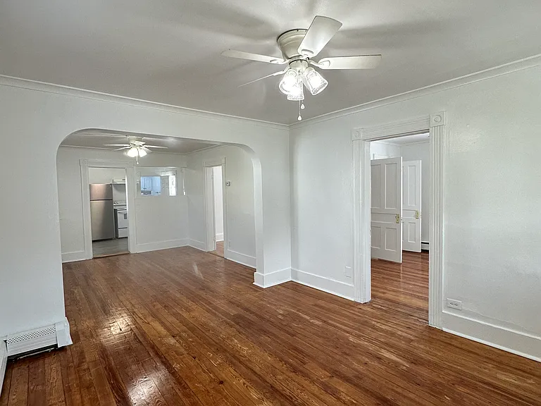 35 Maud St #2 — Photo 7