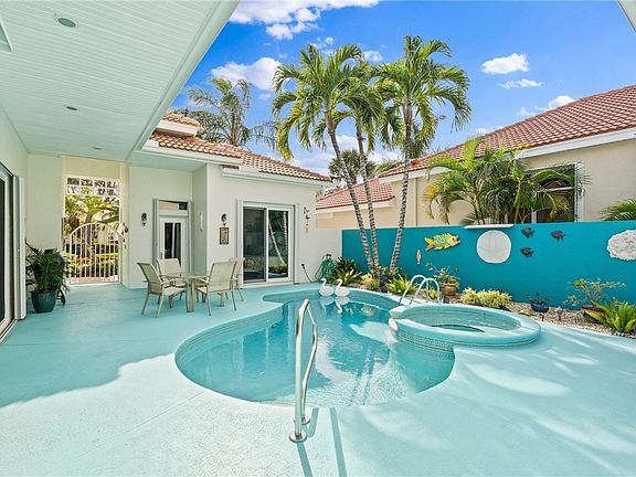 3rd image of 995 Island Club Sq