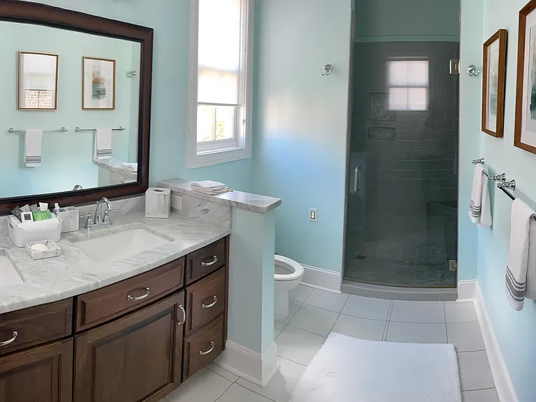 212 Houston St — Photo 6