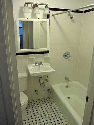 Rented by Sol Shamilzadeh, Lreb | media 15