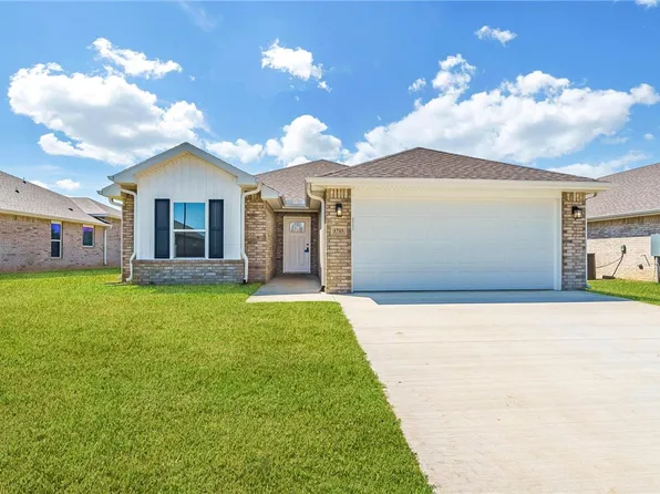 1715 Ferguson St, Pea Ridge, AR 72751