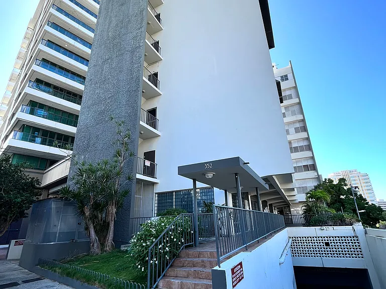 352 Calle Del Parque #507 — Photo 13
