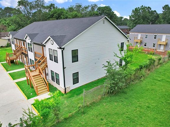 2nd image of 614 Elberta St