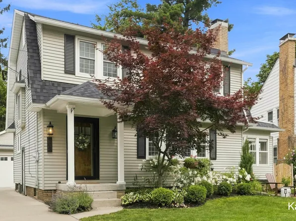 903 Orchard Ave SE, East Grand Rapids, MI 49506