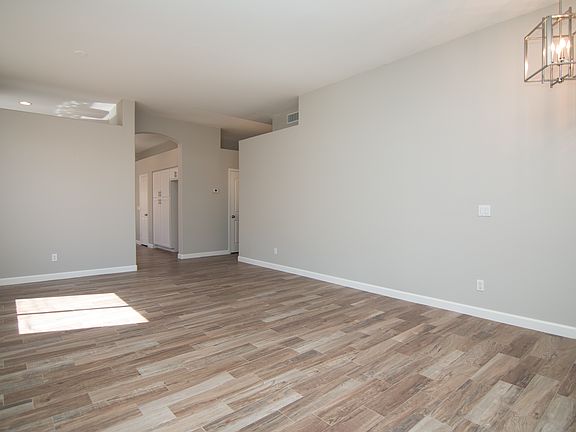 4th image of 7335 W Emile Zola Ave