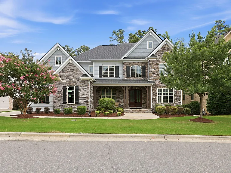 412 Parkman Grant Dr — Photo 1