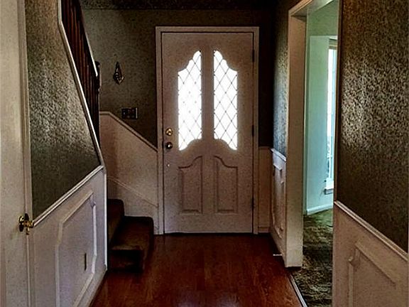 OPPOSITE VIEW OF ENTRY LOOKING AT FRONT DOOR