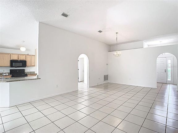 2nd image of 10155 Laxton St