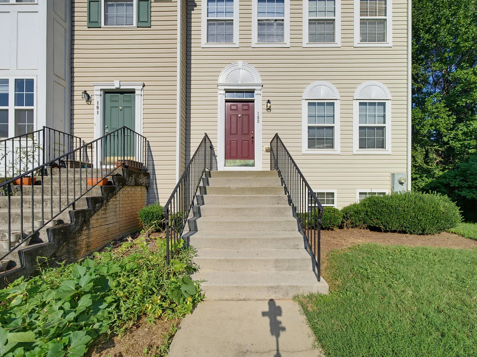 4 bed, 3.0 bath, 2376 sqft, $2,150 — Photo 3
