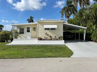 1901 SW 85th Ave, Davie, FL 33324