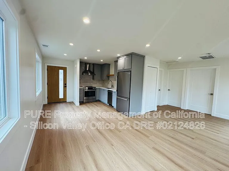 1072 S 11th St #2 — Photo 4
