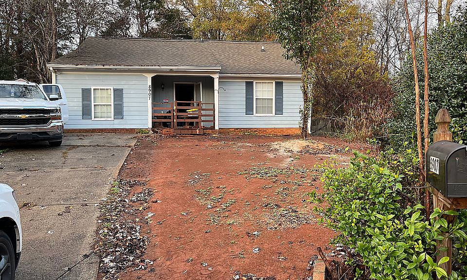 1st image of 8907 Mackenzie Ct