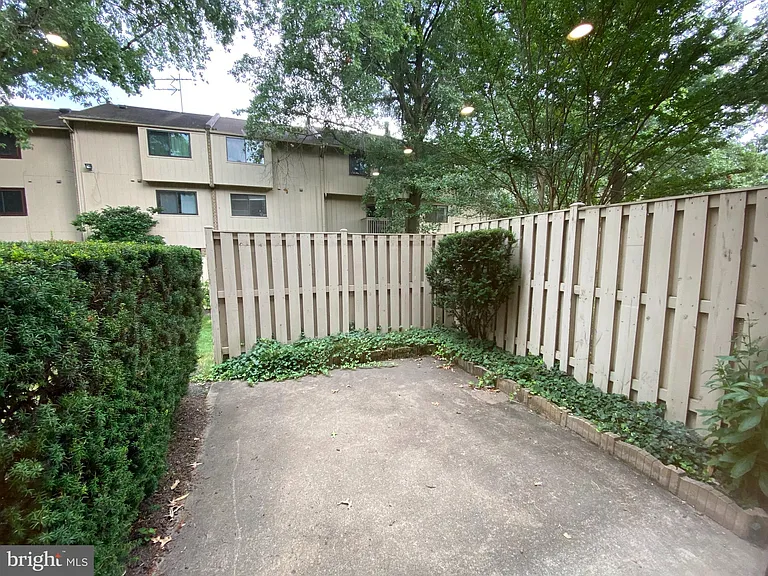 2562 Glengyle Dr #161 — Photo 7