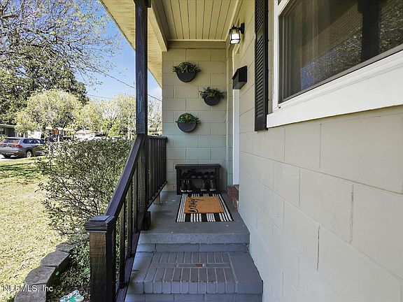 2nd image of 11259 SOFORENKO Drive