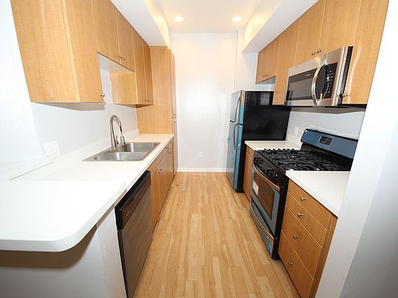 5th image of 7070 Flight Ave APT 102