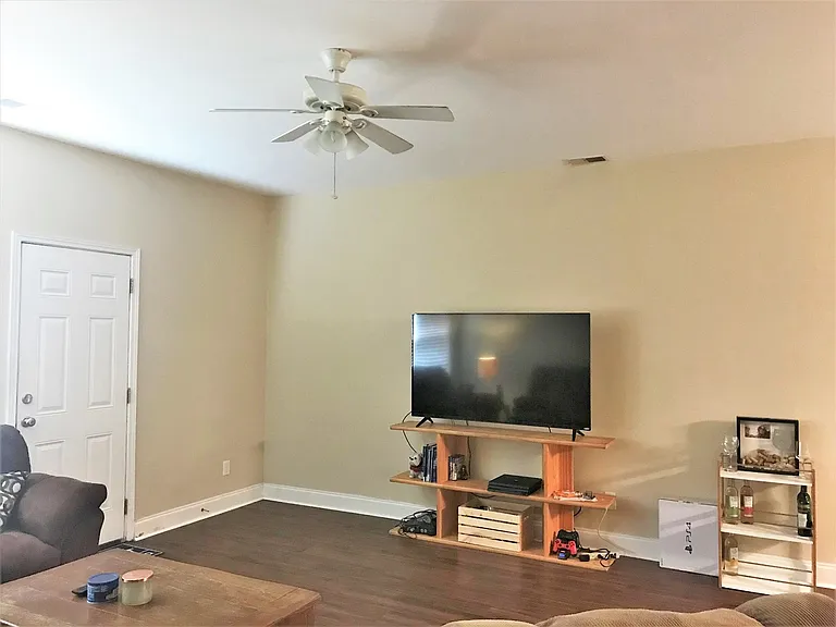 143 Bull Bay Dr — Photo 3