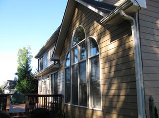 597 Streamwood Ivy Trl, Suwanee, GA 30024