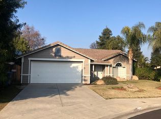 2863 Mitchell Ave, Clovis, CA 93611