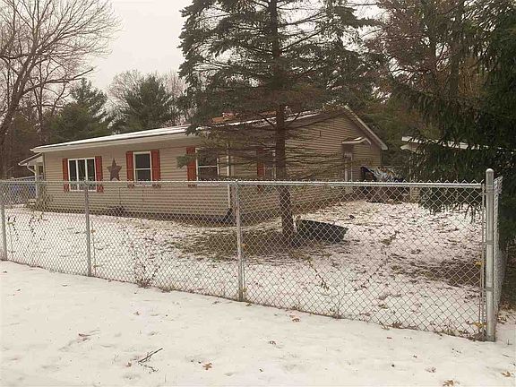 3rd image of N2592 Fisher Ave