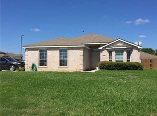 1411 Colton Ln, Lockhart, TX 78644