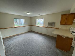 304 Washington St APT 8, Northfield, MN 55057