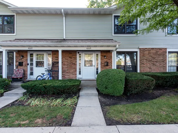 4209 Brentwood Ln, Waukegan, IL 60087