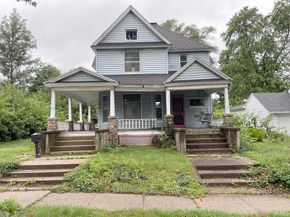 411 N Center St, Bremen, IN 46506