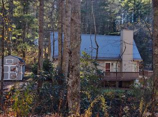 563 Barrett Rd, Balsam, NC 28707