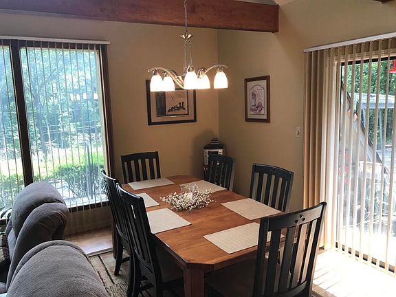 4th image of 543 Carothers Ln