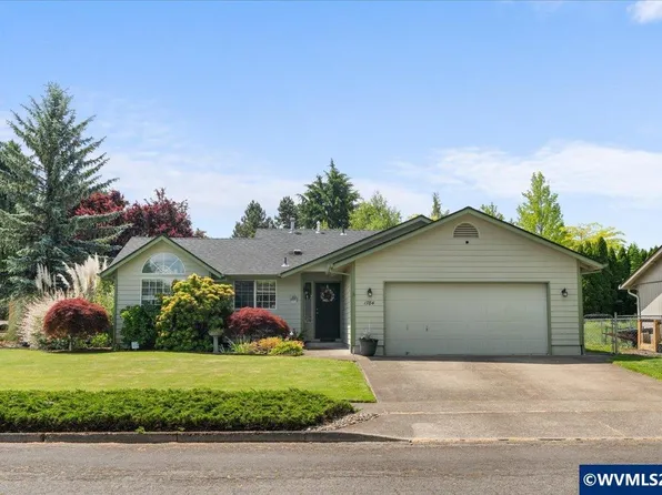 1784 Whitcomb Dr NW, Salem, OR 97304