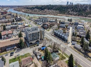 3432 SW 3rd Ave NW, Calgary, AB T2N 0M3