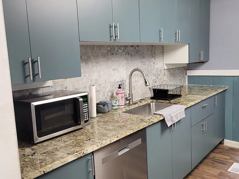 9401 Eleanor Dr — Photo 14