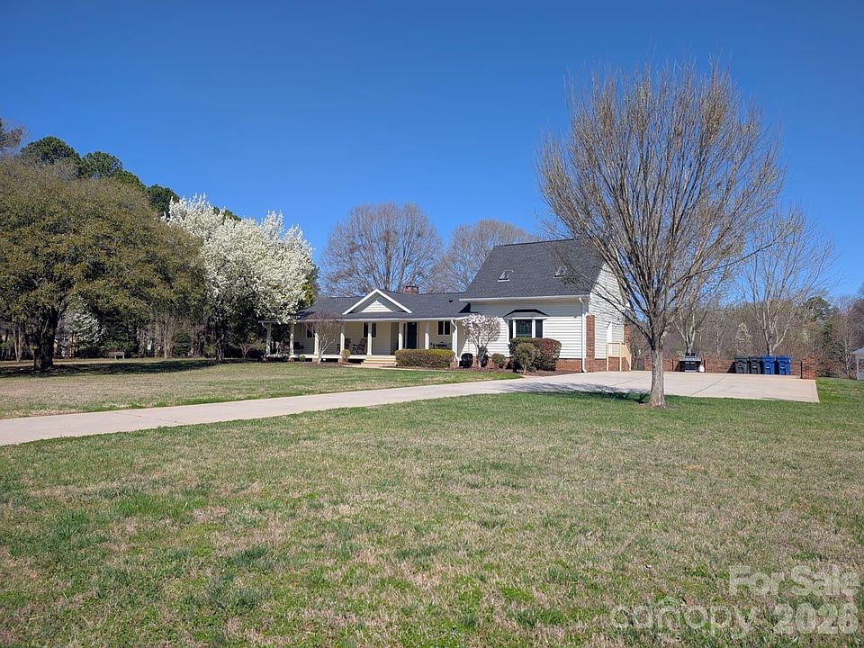 1st image of 8623 McIlwaine Rd