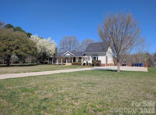 8623 McIlwaine Rd, Huntersville, NC 28078