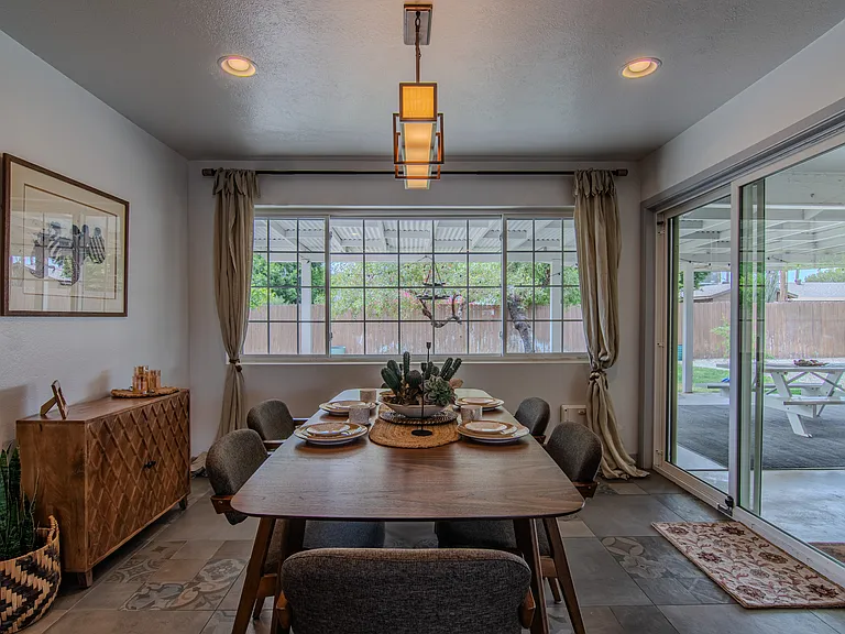7043 E Moreland St — Photo 19