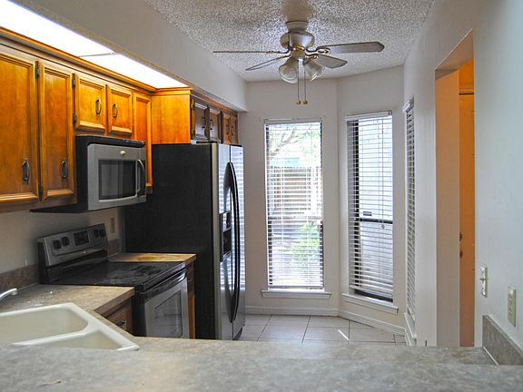 5th image of 1145 E Romaine Cir