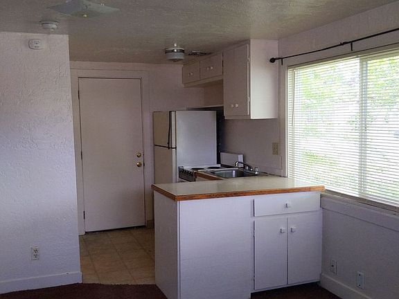 5th image of 2903 High St