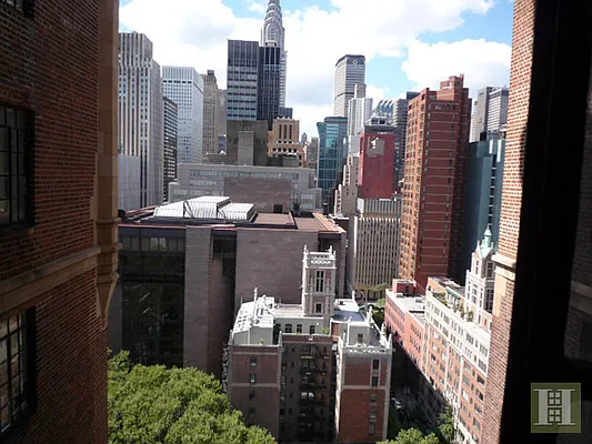 Rented by Halstead Real Estate | media 15