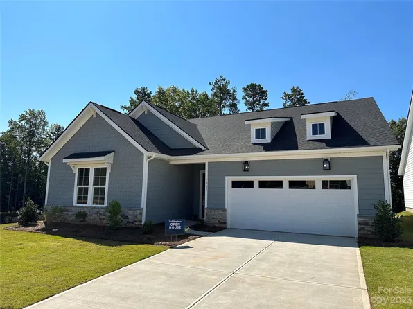 7005 Wayfarer Dr #38, Charlotte, NC 28269