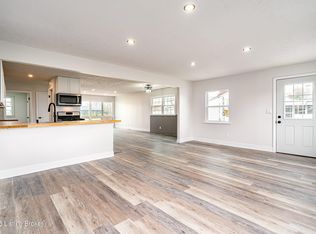 9109 Seaforth Dr, Louisville, KY 40258