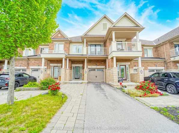 164 John Davis Gate, Whitchurch Stouffville, ON L4A 1T6
